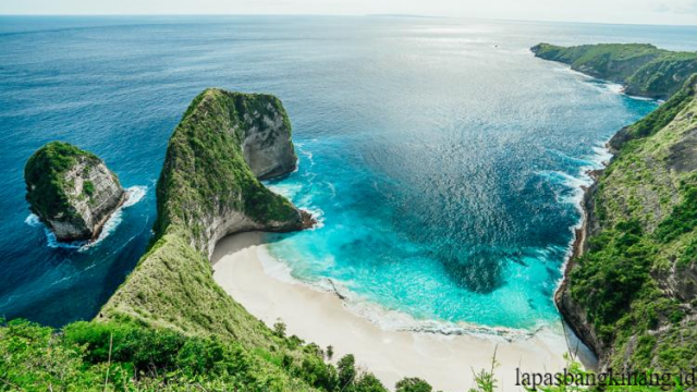 Keindahan Surga yang Menawan dari Nusa Penida Bali