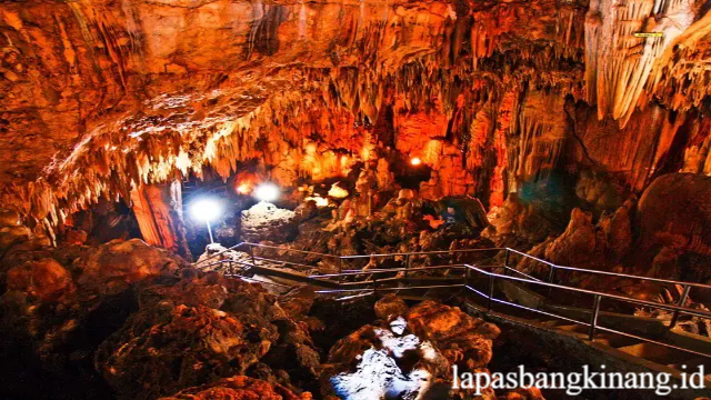 Menyelami Pesona Goa Buniayu yang Tersembunyi